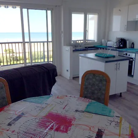 Superbe appartement moderne pour 6 personnes face à la mer - FR-1-323-306